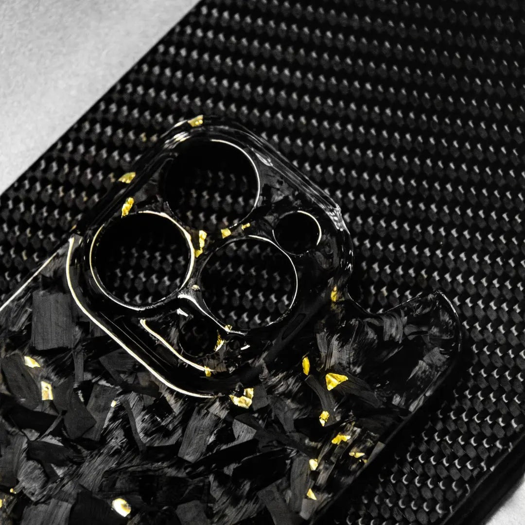 Coque iPhone entièrement en fibre de carbone